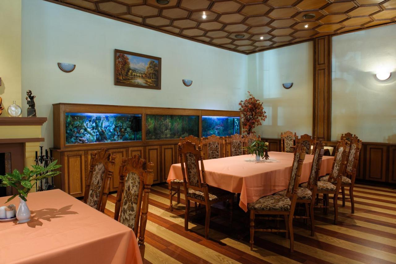 Hotel David Velke Bosany Экстерьер фото